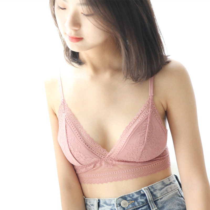 内衣女真丝法式蕾丝三角杯bralette性感无痕无钢圈小胸防走光文胸在类目 女士内衣/男士内衣/家居服, 文胸中 - 来自Buy2taobao.com提供专业的淘宝代购服务