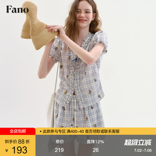 范洛Fano 俏皮感格纹V领衬衫女2026夏季新款木耳边泡泡袖刺绣上衣