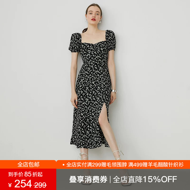 范洛2026夏季新款法式方领碎花连衣裙女黑色显瘦开叉泡泡袖长裙子