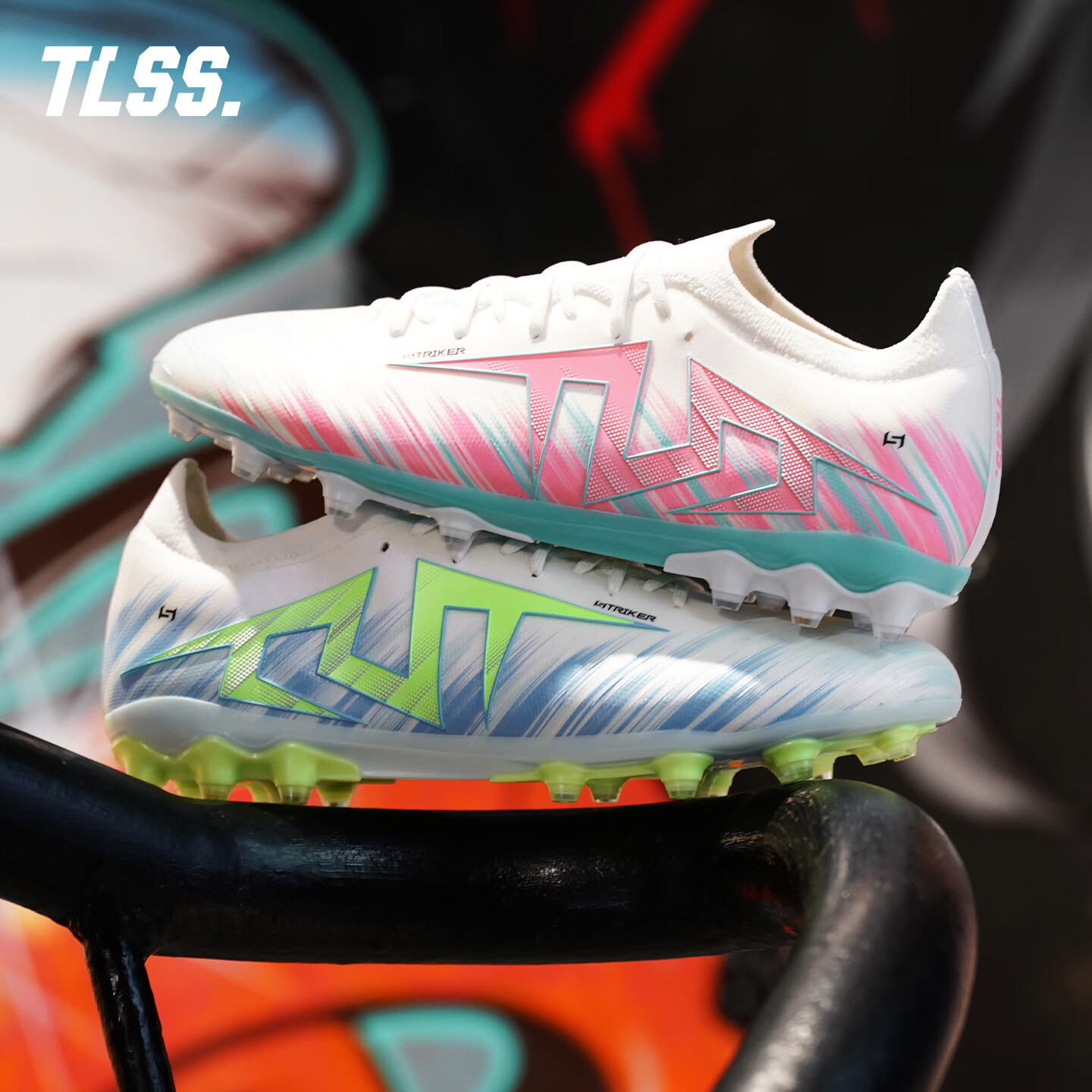 TLSS STRIKER鬼魅955 缓震MG短钉人造草足球鞋男训练鞋SM4404