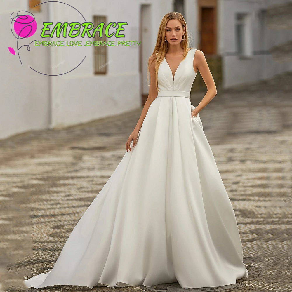 双肩轻婚纱森系新款新娘简约a版露背旅拍小拖尾显瘦实拍可供wedd