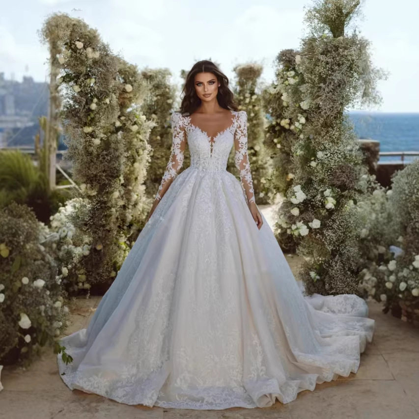 wedding dress精美蕾丝婚纱森系新款新娘简约圆领大露背蓬蓬裙