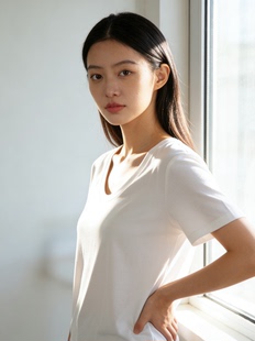 BLAUGRUN夏季女装短袖T恤精致小U领显瘦大气女款不透简约纯色T恤