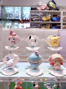 正版名创优品三丽鸥碧海假日盲盒库洛米大耳狗女生礼物车载摆件