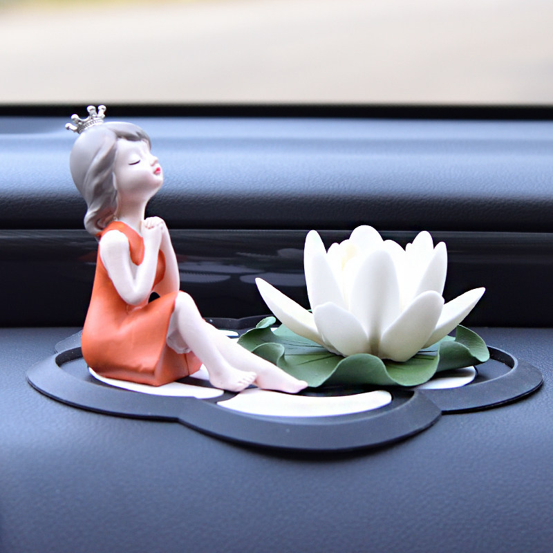 车载中控台摆件创意高档装饰品