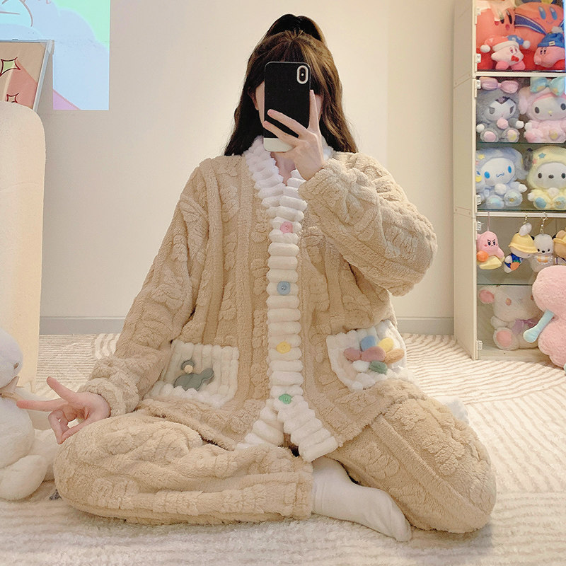 珊瑚绒加肥加大睡衣女款秋冬季加绒加厚保暖胖mm法兰绒家居服套装