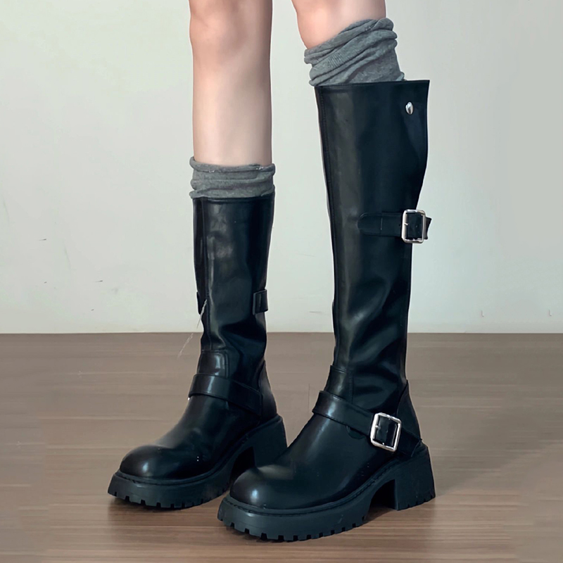 显瘦！靴子女长筒靴2025