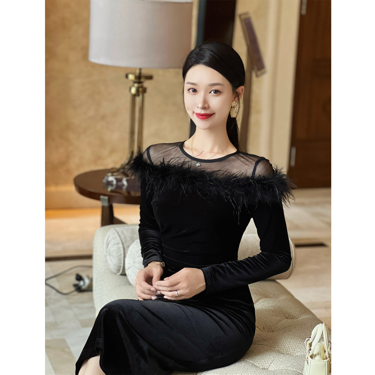 高端宴会年会礼服女黑色名媛气质中长款修身显瘦丝绒连衣裙女秋冬