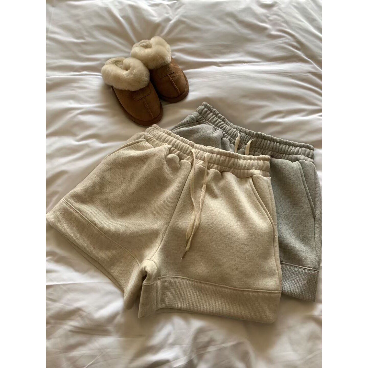 八1218韩国东大门运动短裤区4545141春季修身通勤精致纯色大气