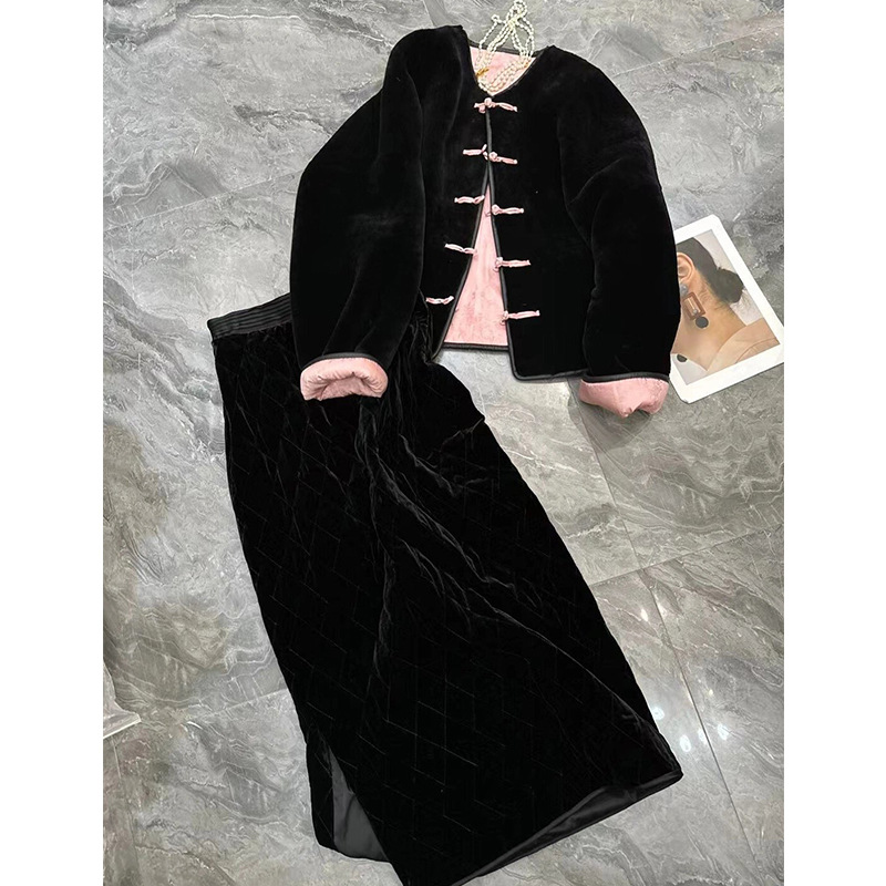 深圳南油深冬装搭配一整套高级感小香风新中式国风盘扣半身裙套装