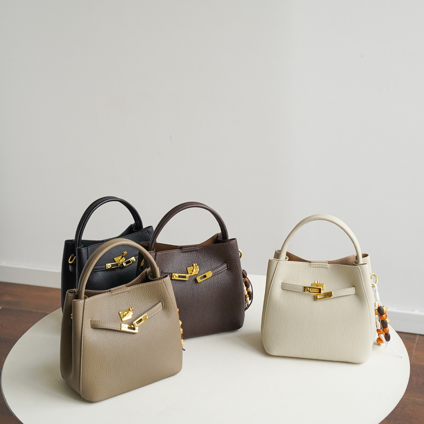 荔枝纹菜篮水桶包包女2026新款单肩斜挎通勤包百搭时尚手提凯莉包