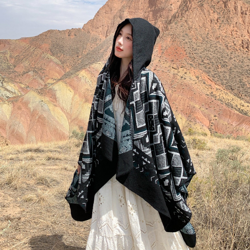 新款西藏云南旅游拍照披巾民族风特色加厚保暖围巾女披肩文艺外搭