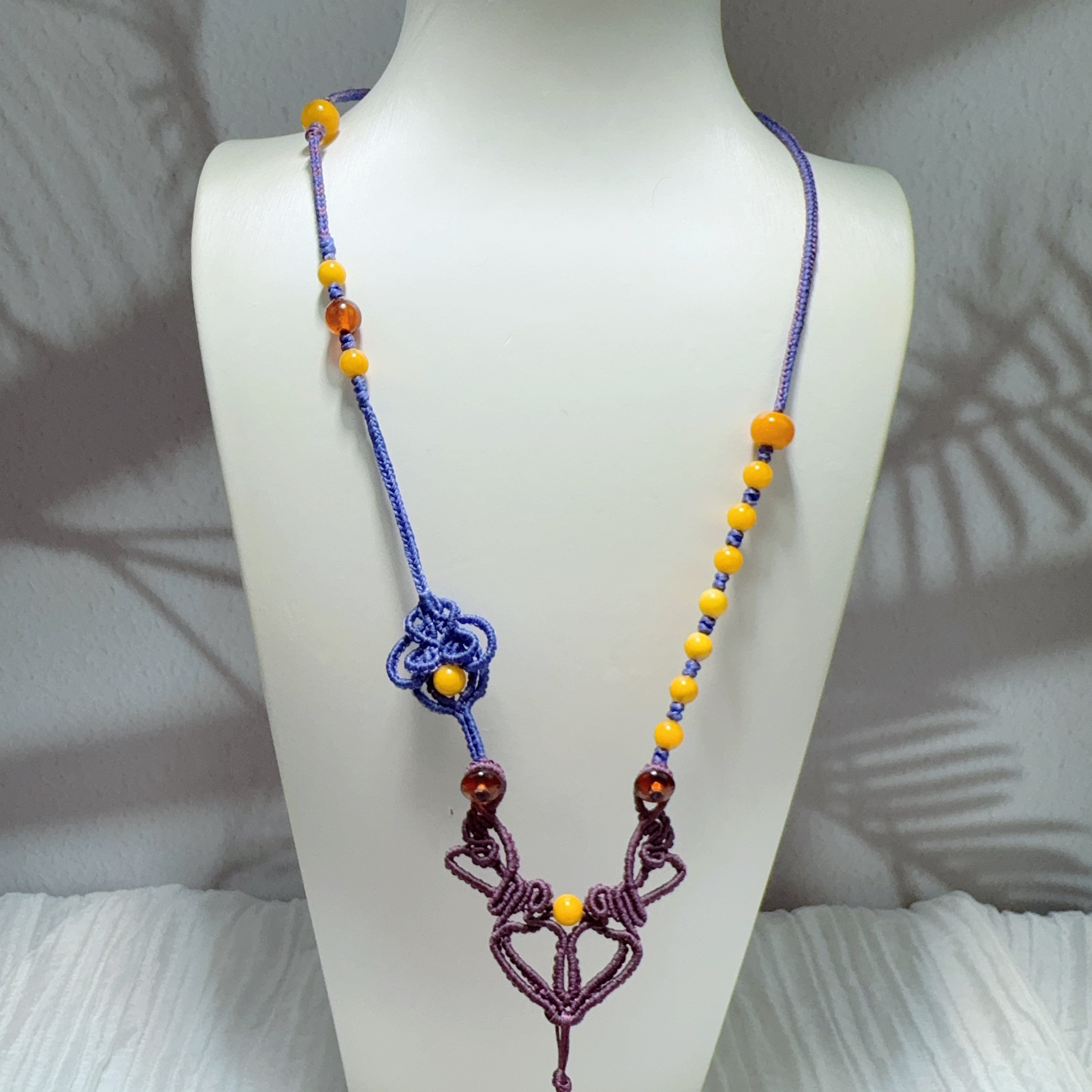 高端设计手工编织绳项链女款毛衣链长款秋冬吊坠项链天然蜜蜡血珀