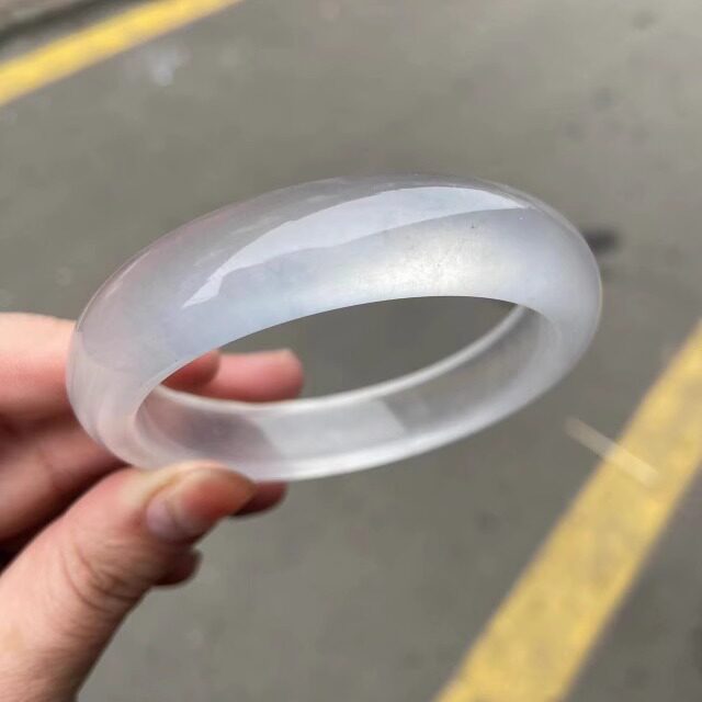 高冰冰透白月光水沫玉手镯女款轻奢冰种石英岩白冰玉石手镯子送礼