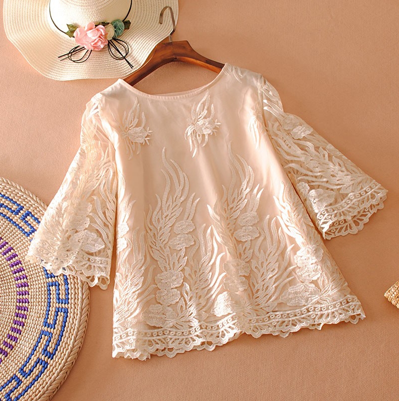 衬衫女原创设计通勤韩版宽松直筒型喇叭袖圆领套头蕾丝春夏季上衣