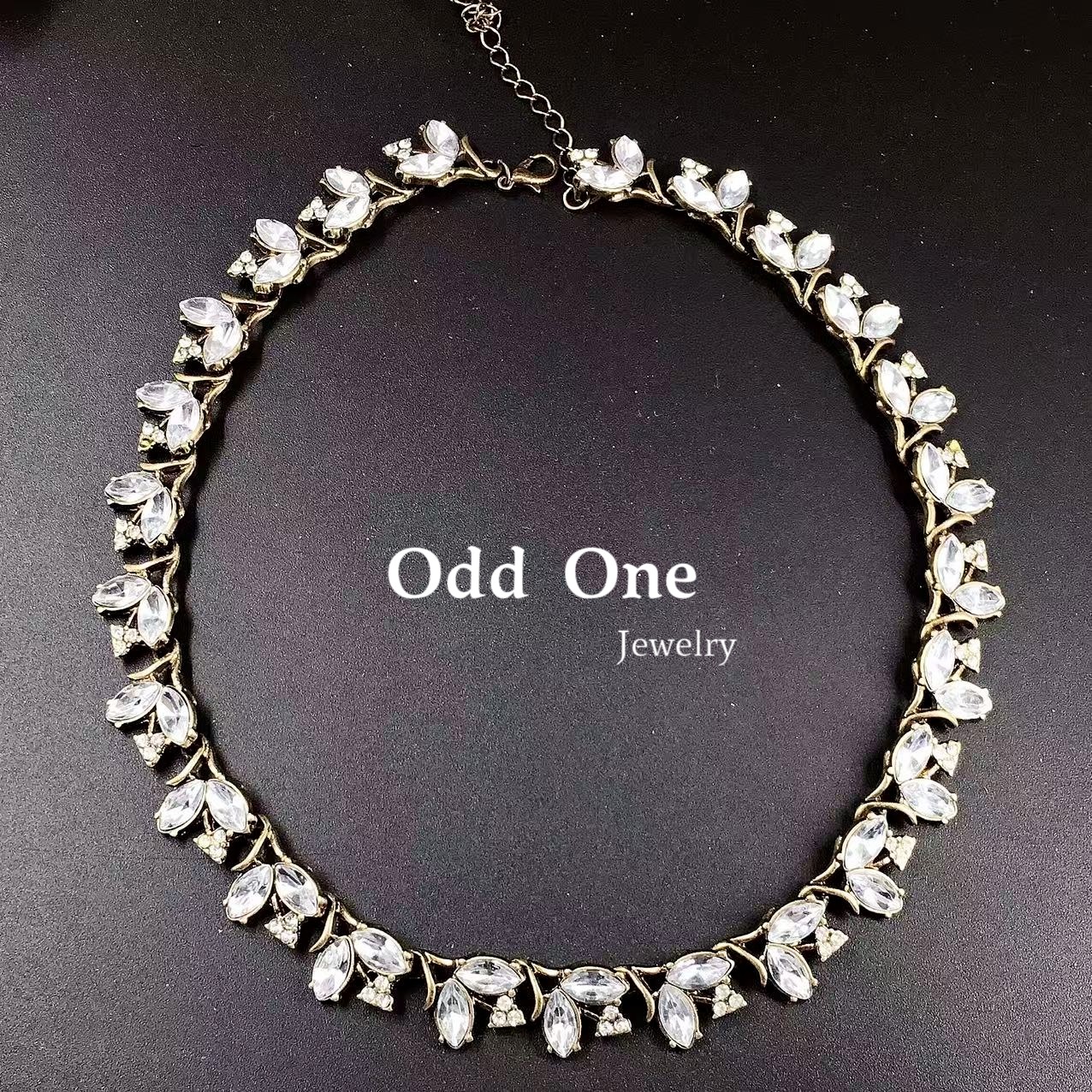 Odd One 复古做旧古铜色欧式华丽满钻短项链颈链
