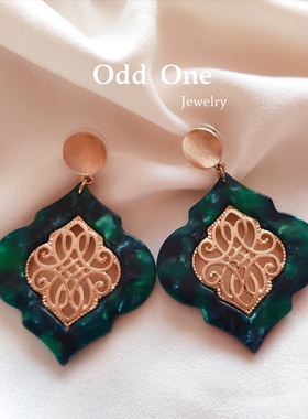 Odd One复古做旧绿色亚克力镂空花纹耳环耳饰