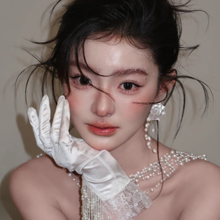 水舞H2325 康康造型个性小众白色海螺耳环不对称珍珠耳钉百搭耳饰