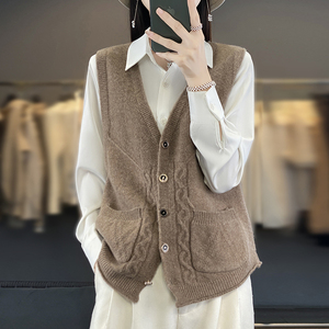 2023秋冬新款羊绒马甲开衫女V领扭花针织毛衣背心宽松羊毛衫坎肩