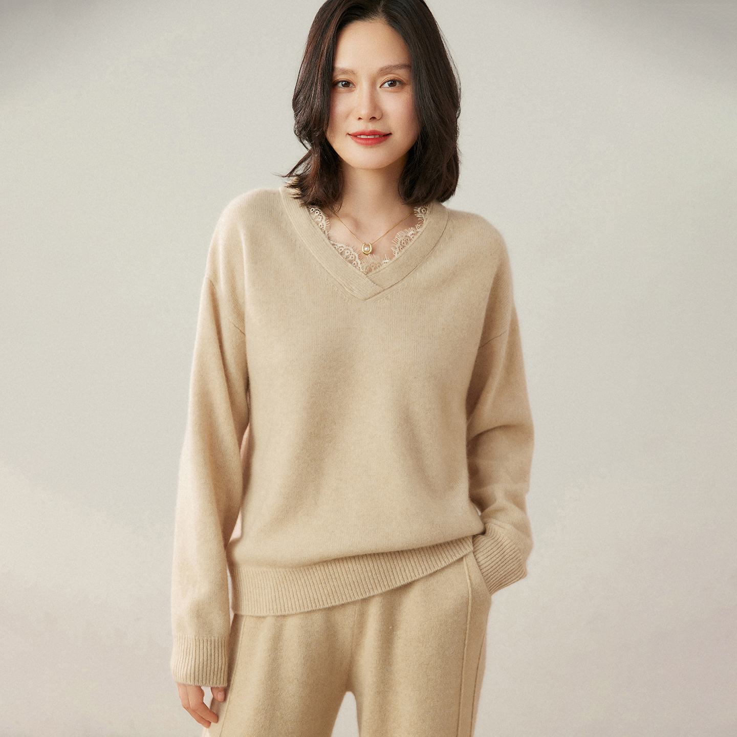 V领山羊绒衫女蕾丝花边针织毛衣