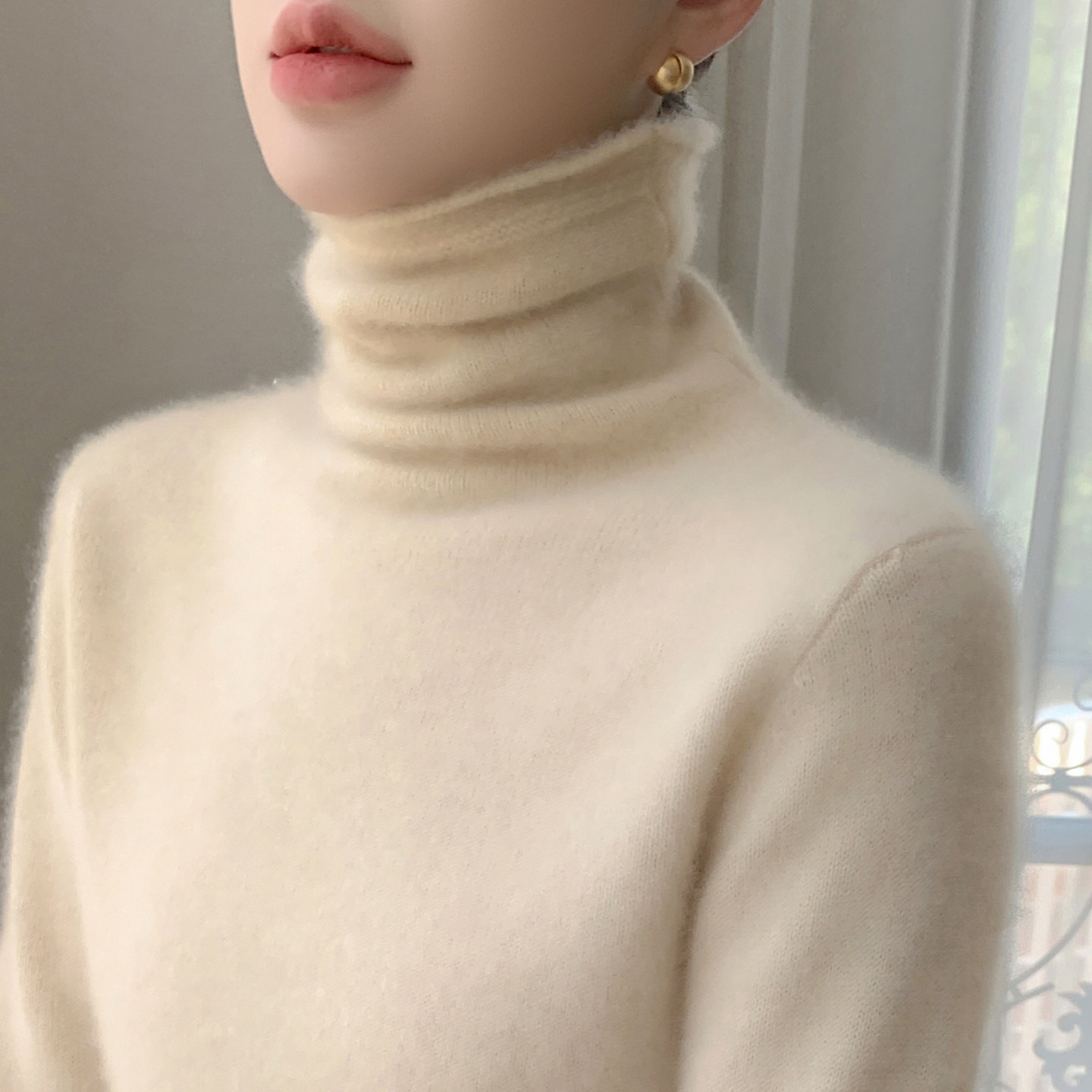 卷边堆堆高领山羊绒衫针织毛衣