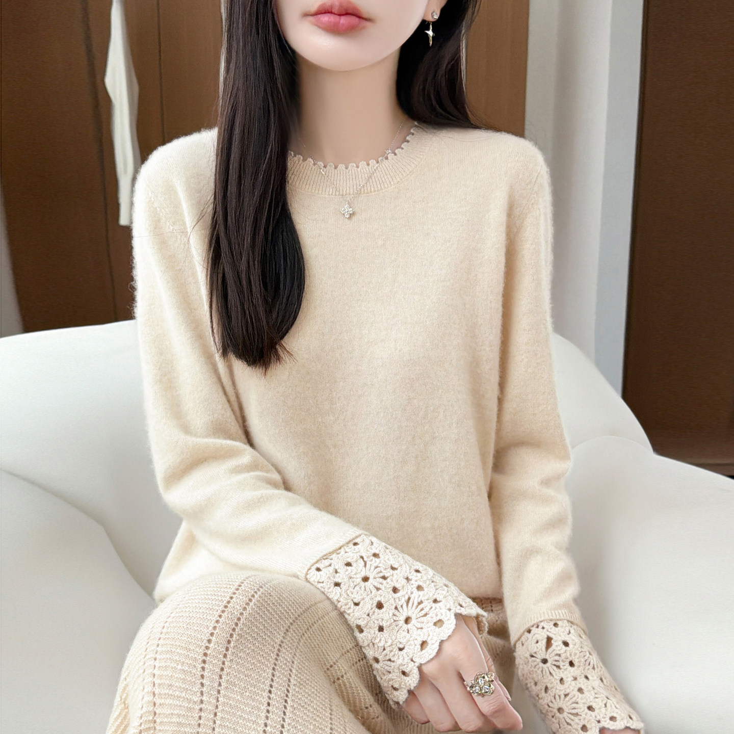100%羊毛女圆领保暖镂空针织毛衣