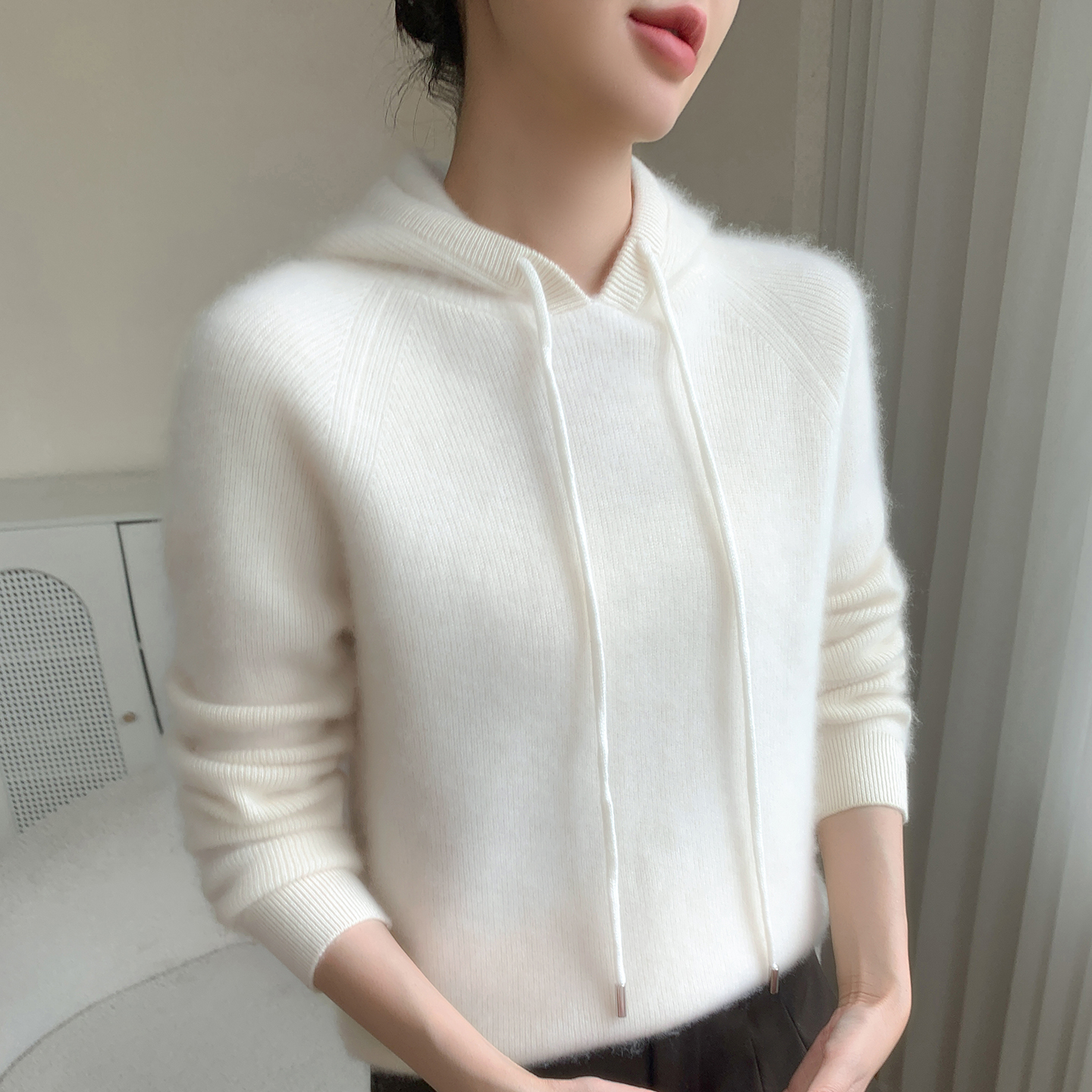 baby小山羊绒衫针织连帽抽绳毛衣