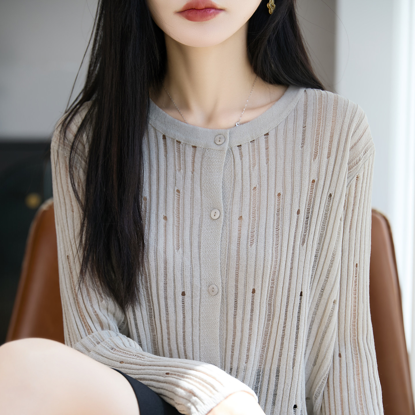 法式设计感和纸纱镂空针织开衫女春夏薄款长袖防晒外套宽松空调衫