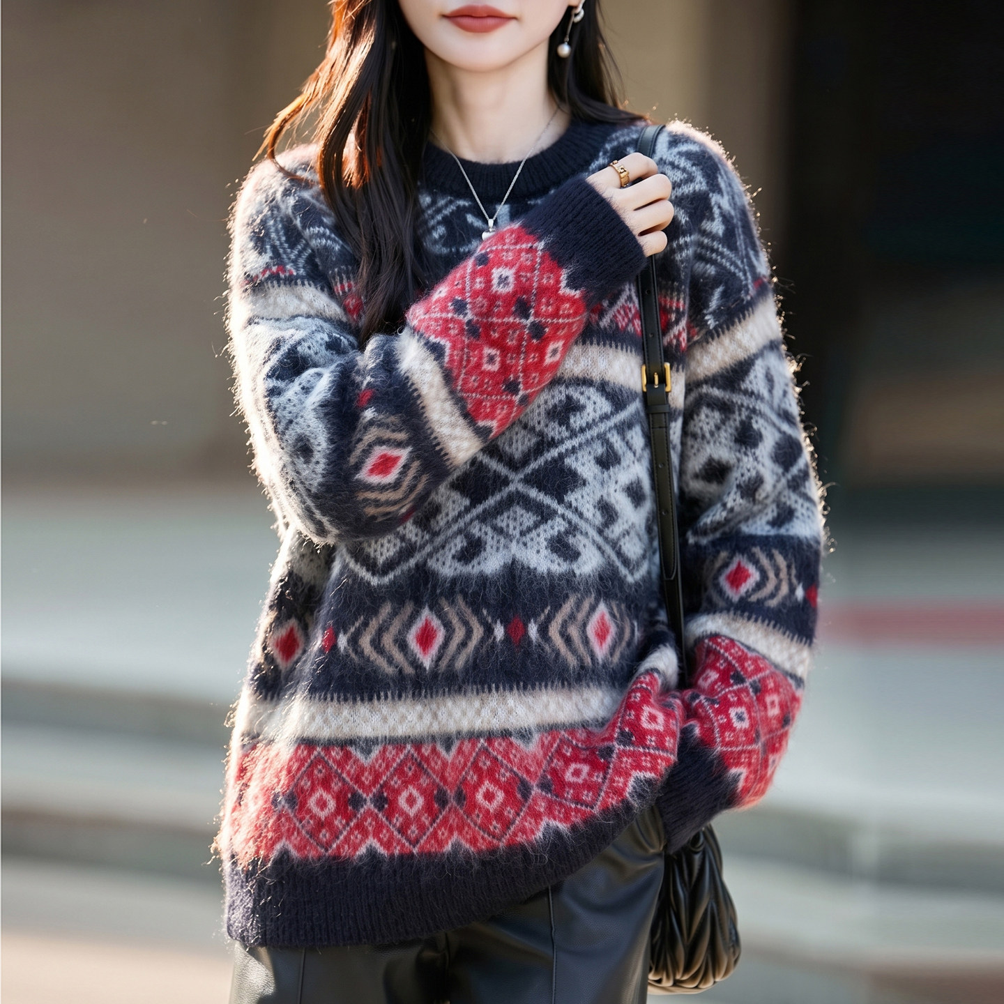 费尔岛提花纯羊毛女圆领针织毛衣