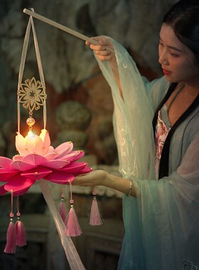 成品中秋节新款手提灯笼材料包国风荷花莲古风宫灯汉服拍摄道具