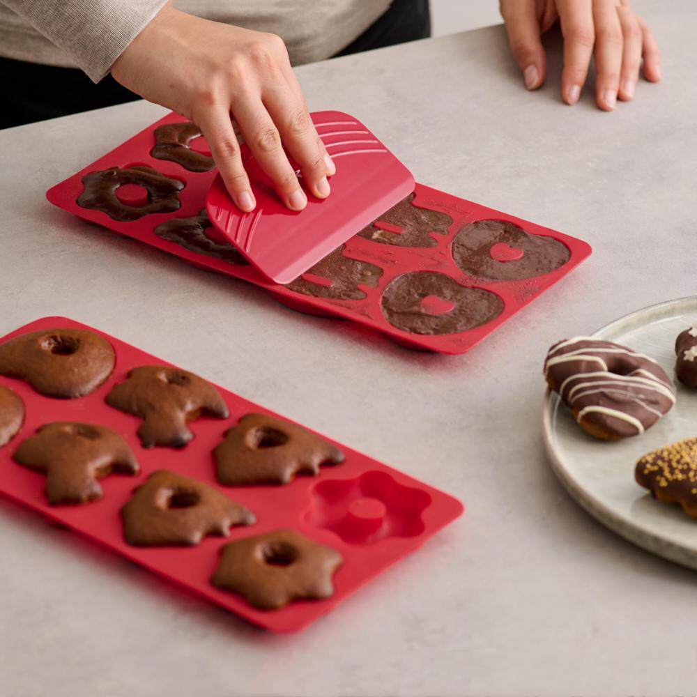 德国TCM食品级硅胶易脱姜饼人蛋糕米糕烤盘烘焙用具心形木马模具