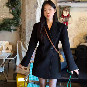 黑色毛呢外套女新款秋冬款高级感超好看小个子赫本风加厚呢子大衣