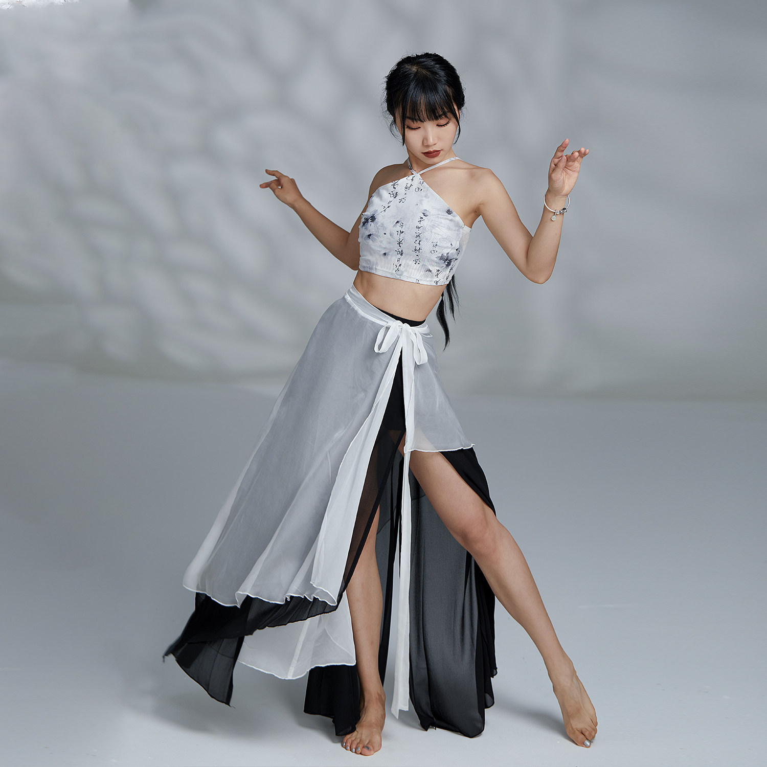 华丽独秀古典舞练功服古风爵士吊带内搭舞蹈服套装修身显瘦演出服