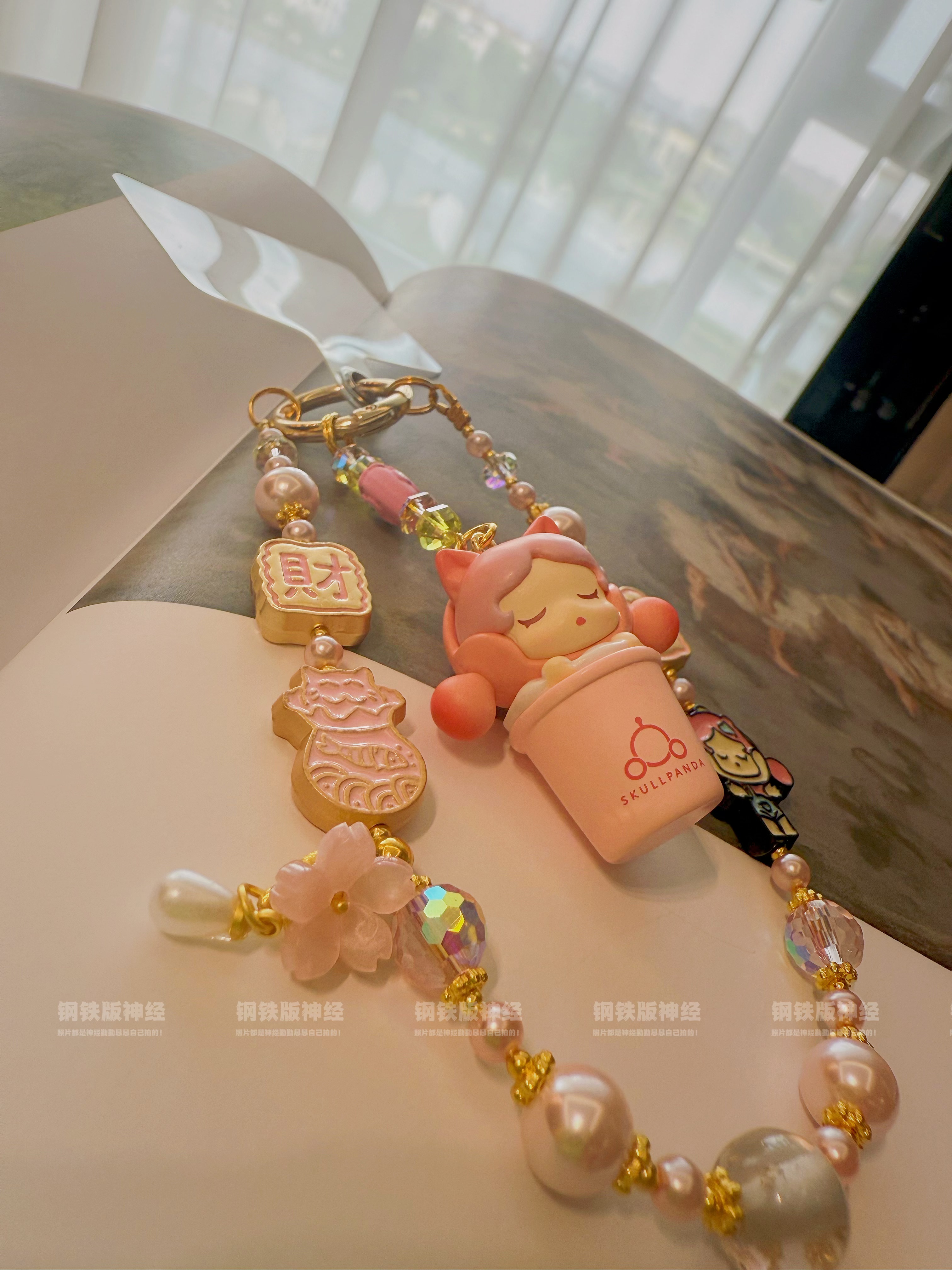 孤品神经设计感粉金色招财猫奶茶杯SP改娃高颜值少女心手机链包挂