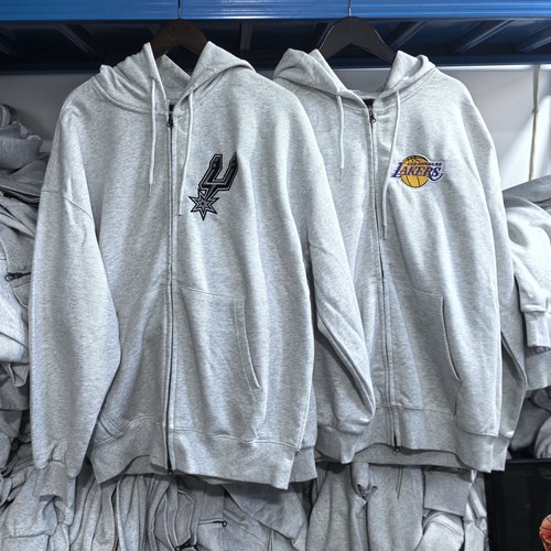 外贸尾单湖人 马刺队胸前刺绣logo后面印花运动休闲卫衣连帽外套