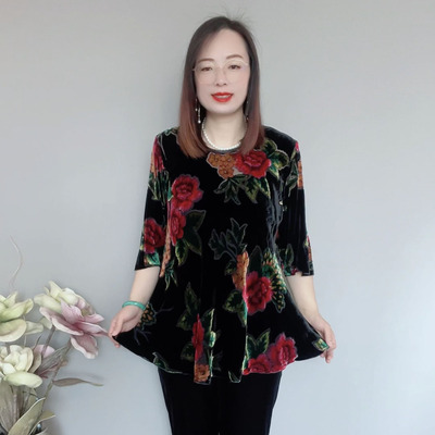 圆领七分袖桑蚕丝植绒提花上衣女