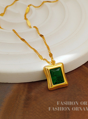 铜镀真金级感复古祖母绿色方形吊坠项链小众夏季新款锁骨链242