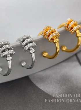 S925银针个性小众C字锆石耳钉嘻哈新潮流行耳环金属感耳饰品2779