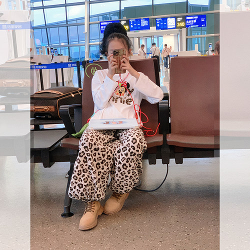 西西家女童秋季长袖T恤休闲百搭