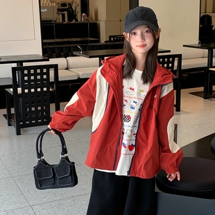 西西家女童2026春款潮流百搭连帽冲锋衣儿童休闲外套ZZH88019