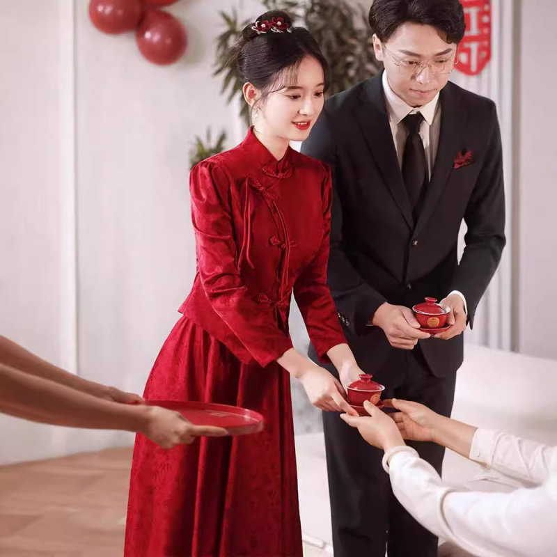中式敬酒服新款新娘立领长袖显瘦回门服红色订婚礼服女旗袍秀禾服