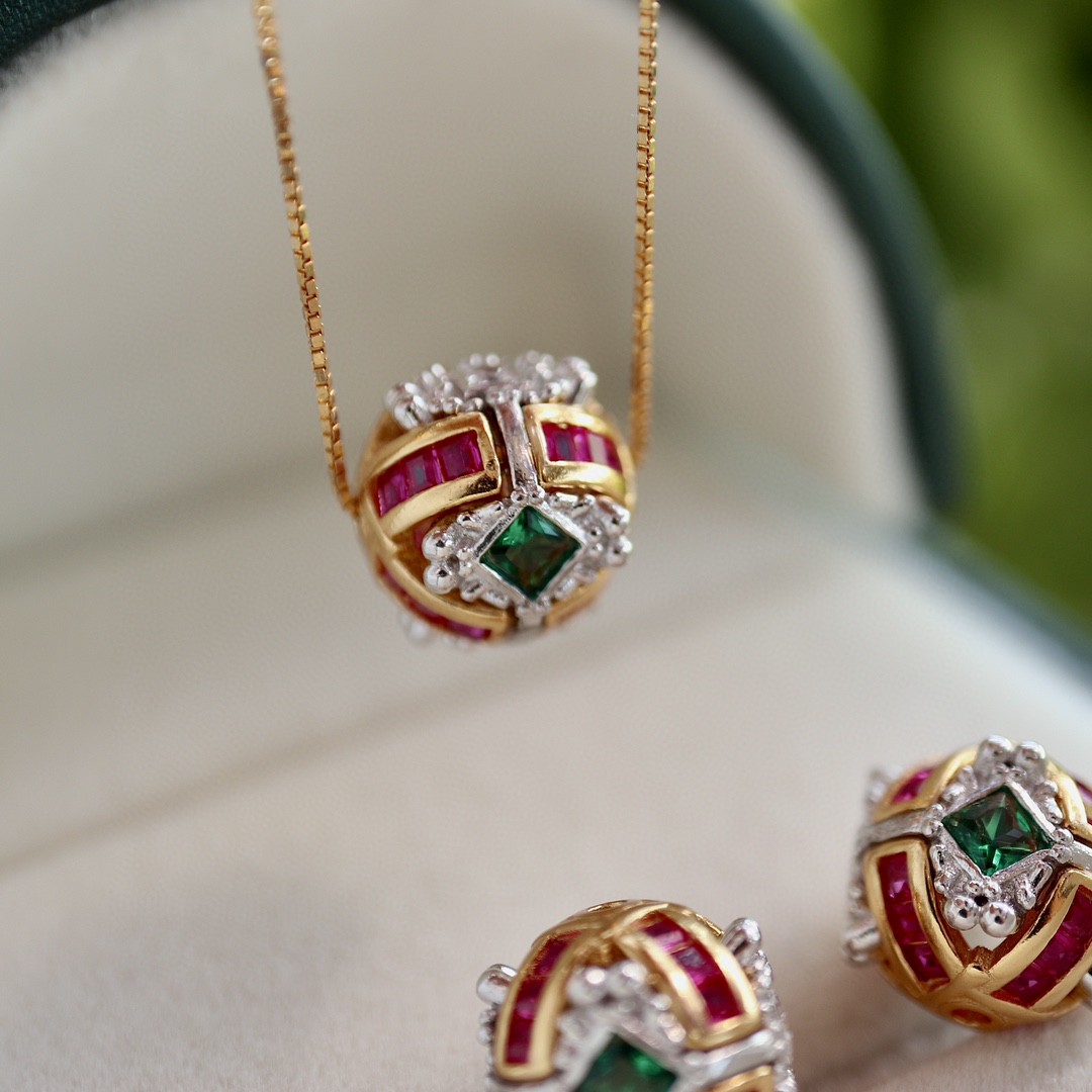 培育红宝石雷鼓珠吊坠 也称威震天 整体约11mm S925银镶嵌