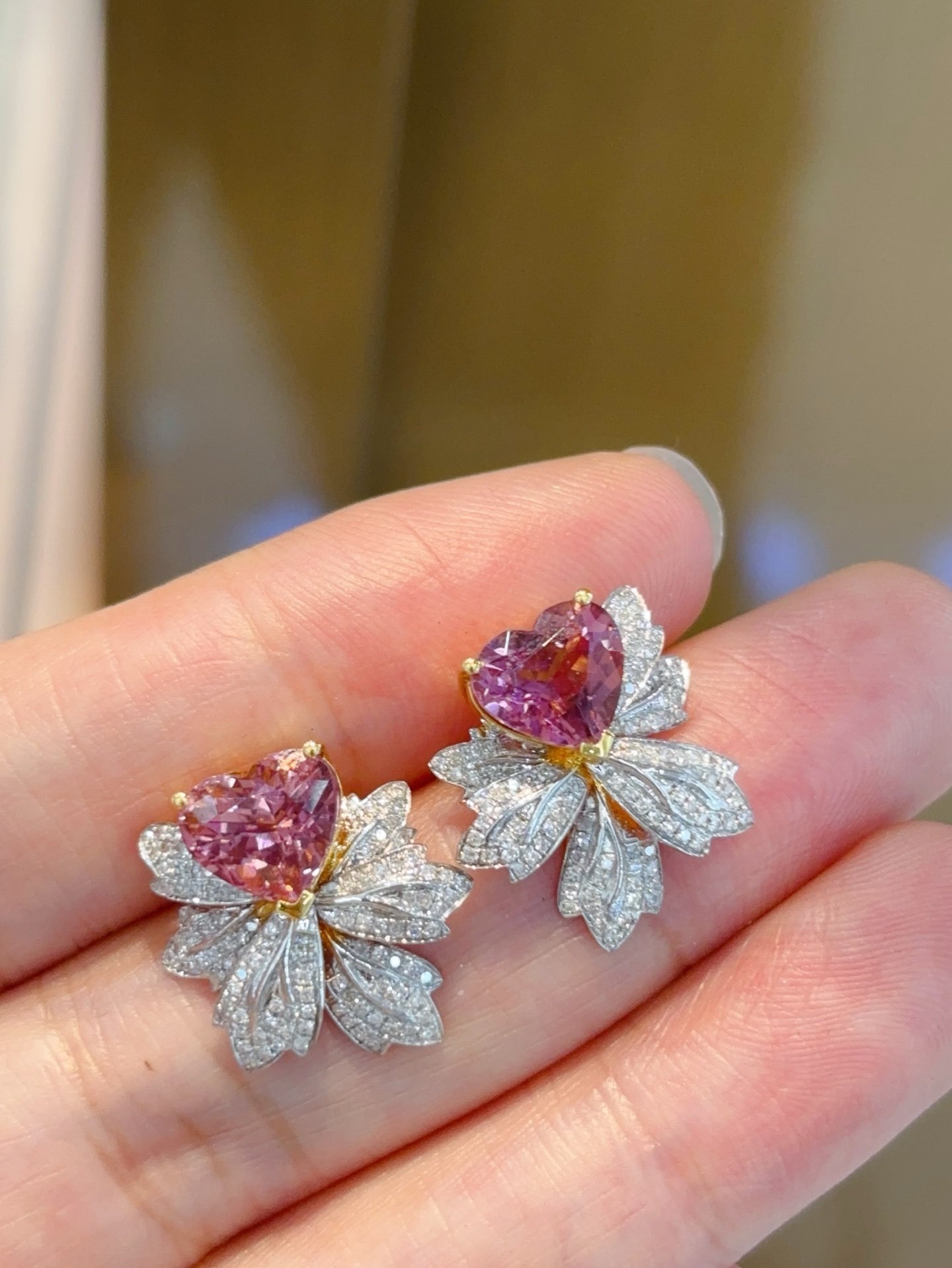 18K卢比莱碧玺耳钉主石3.8克拉 重4.4克 配镶钻石,珠宝/钻石/翡翠,耳饰,淘宝优惠券,粉丝福利购,淘宝优惠卷