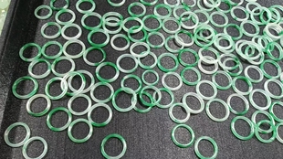 天然非洲翠戒指，附权威证书