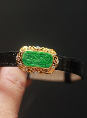 天然缅料翡翠手牌吊坠、两用款、纯银镀金镶嵌、尺寸：18x28mm