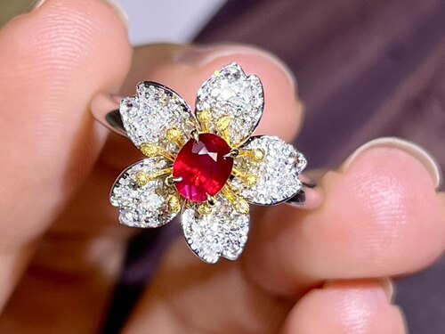 主石0.58ct18K金天然无烧红宝石戒指配钻石0.37ct总重3.7克14.5码