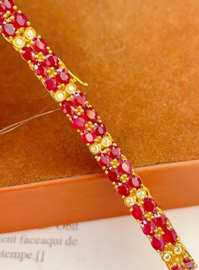 18k天然红宝石手链总重：13.69克主石：13.27克拉 白蓝宝：34颗