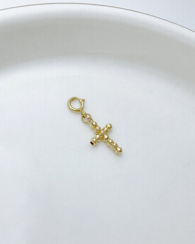 18k金十字万能扣吊坠，尺寸约20×8mm，重约0.17克
