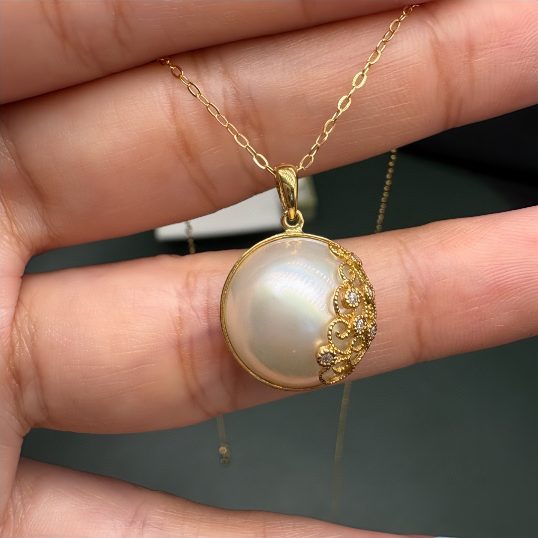 蕾丝半遮面18k金海水马贝吊坠钻石镶嵌裸珠13-14mm外圈13.8mm