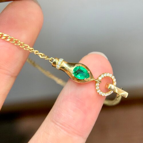 18k金镶祖母绿手链 主石0.26ct 钻石0.086ct 金重2.27g